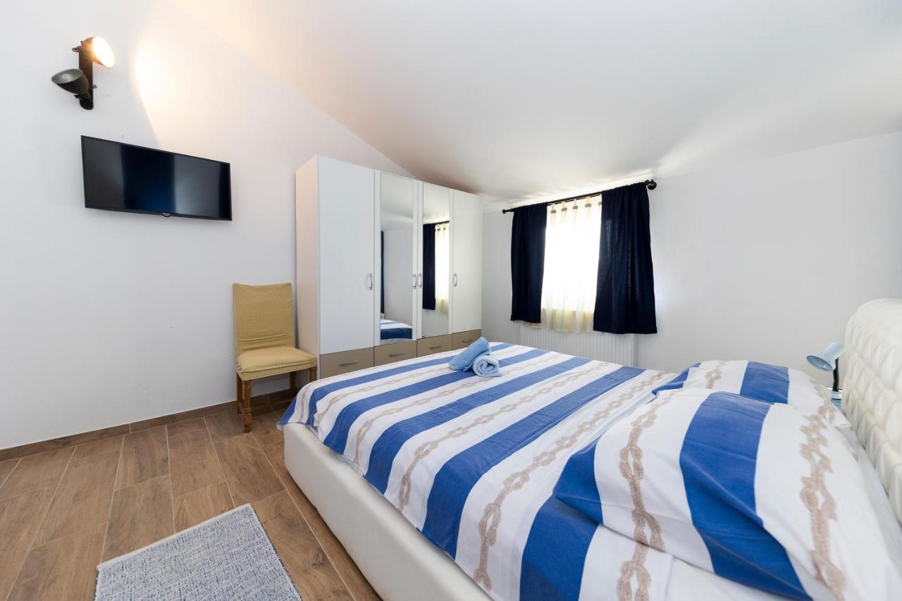 Apartman Lana Biograd na Moru Kültér fotó