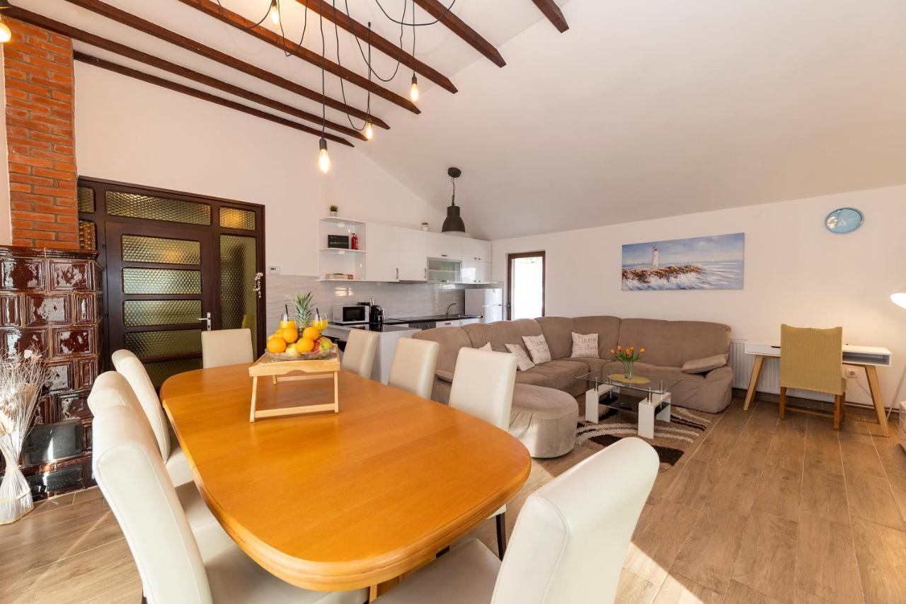Apartman Lana Biograd na Moru Kültér fotó