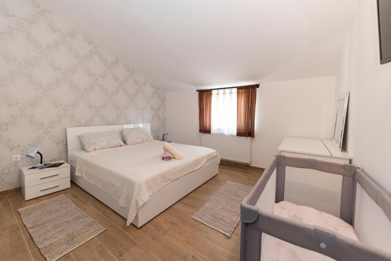 Apartman Lana Biograd na Moru Kültér fotó