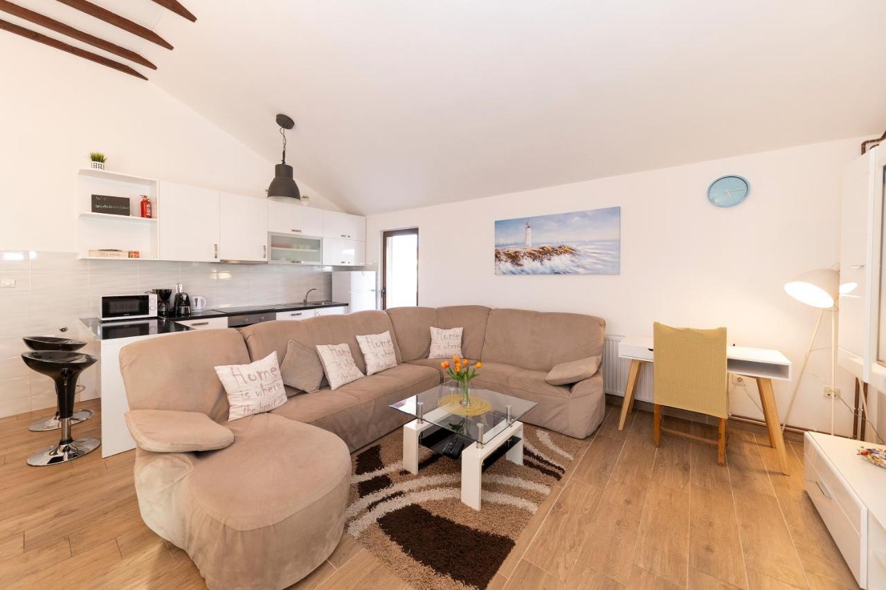 Apartman Lana Biograd na Moru Kültér fotó