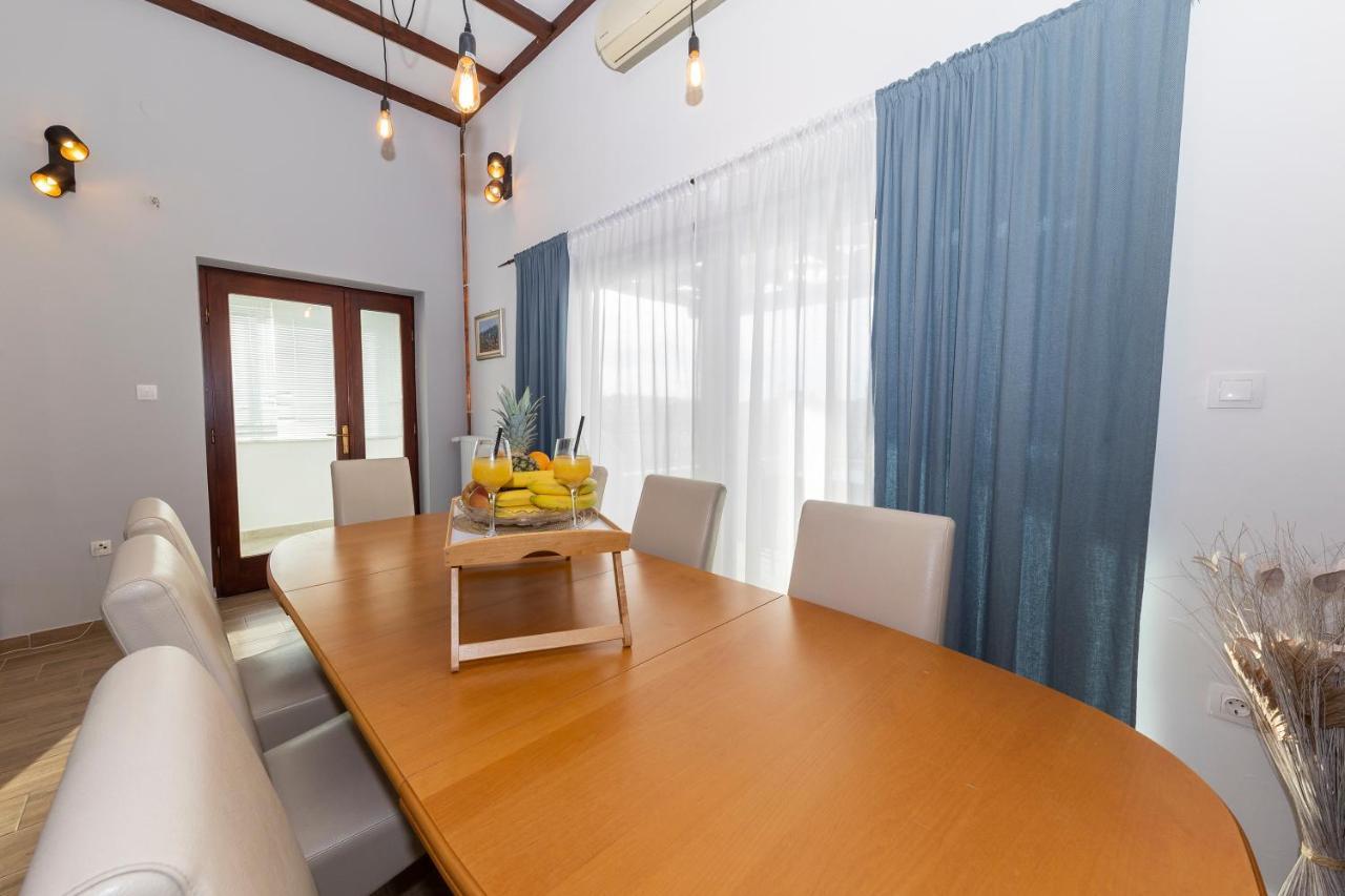 Apartman Lana Biograd na Moru Kültér fotó