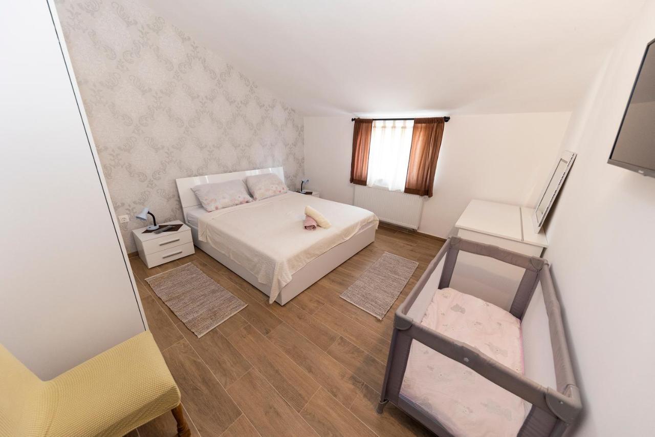 Apartman Lana Biograd na Moru Kültér fotó