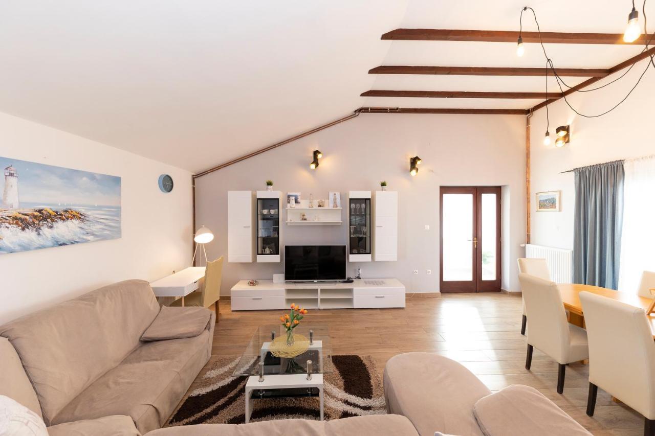 Apartman Lana Biograd na Moru Kültér fotó